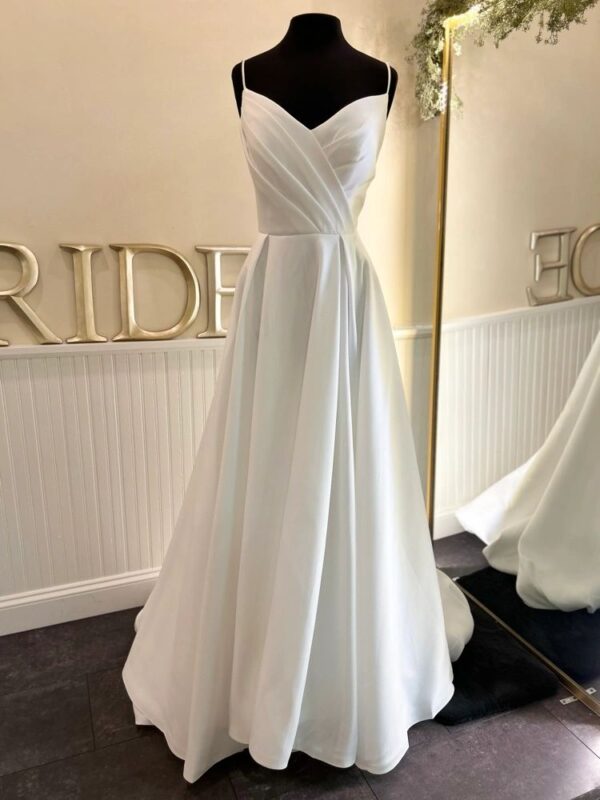 SZ 16 A Line Ivory Ballgown